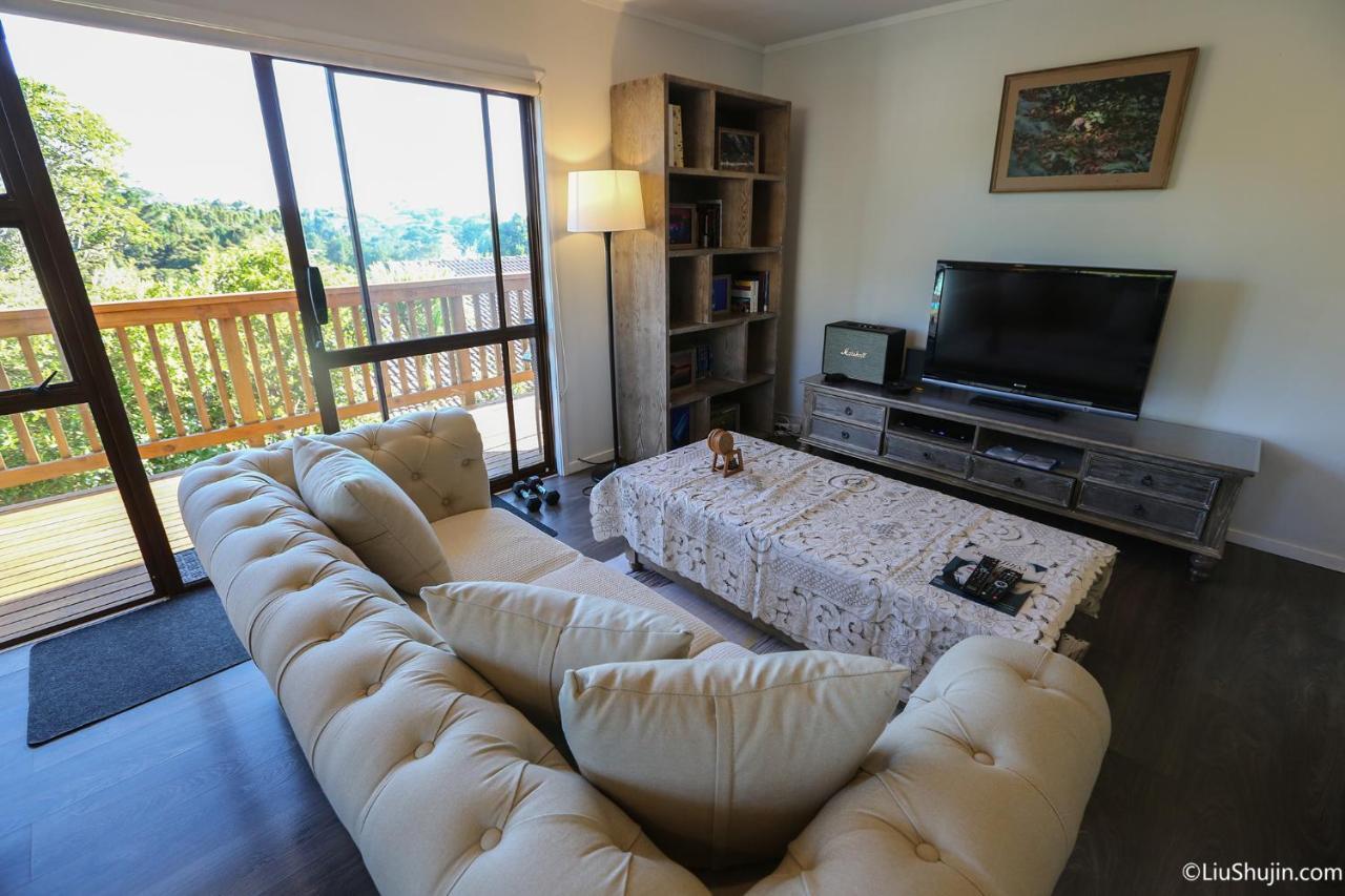 Swimming Pool Holiday Villa โอ๊คแลนด์ ภายนอก รูปภาพ